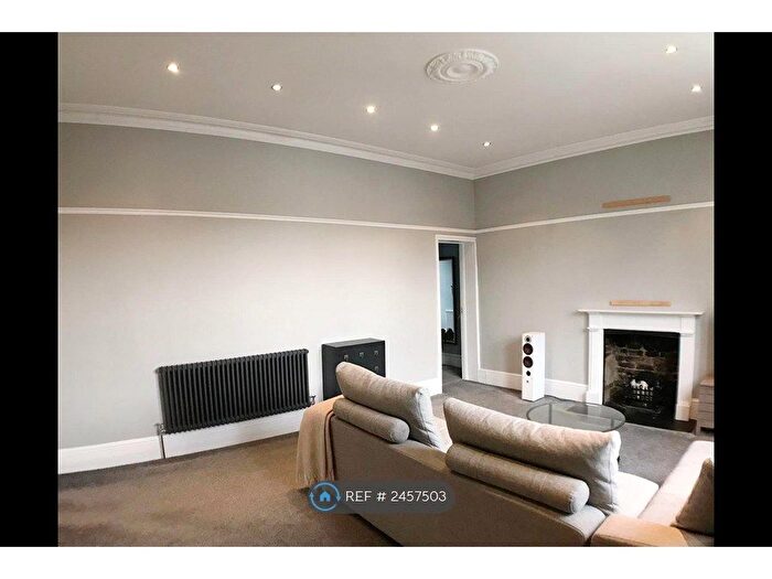 2 Bedroom Flat To Rent In Charleville Circus, London, SE26