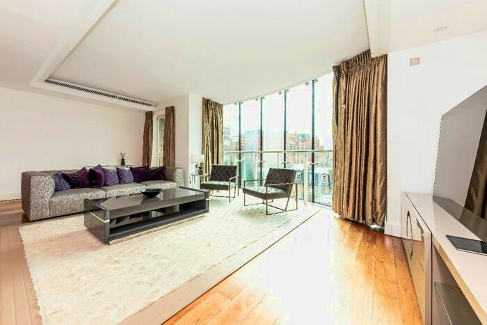 2 Bedroom Flat To Rent In Lancelot Place, London, SW7