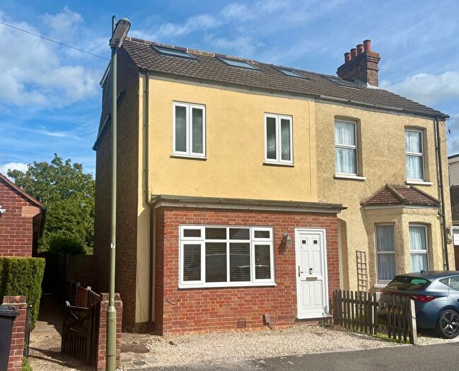 4 Bedroom Semi-Detached House For Sale In Park Avenue, Egham, Surrey, TW20
