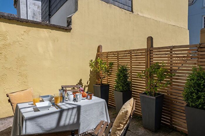 2 Bedroom Flat For Sale In Dart Retreat, Victoria Road, Dartmouth, Devon, TQ6