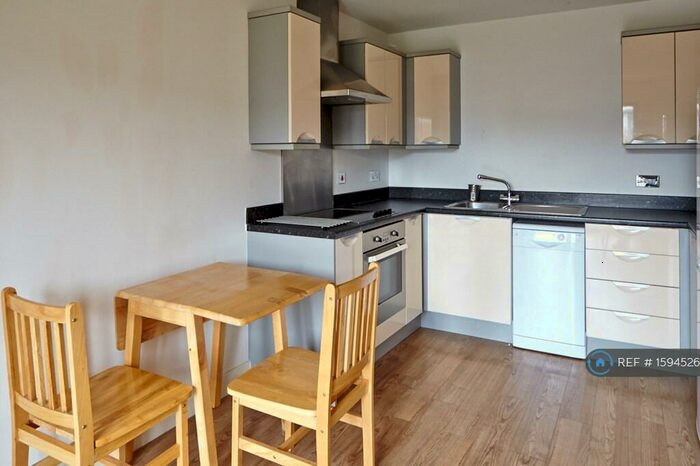 1 Bedroom Flat To Rent In Bamboo Court, London, E5