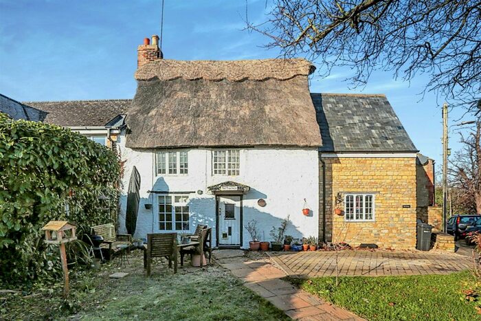 3 Bedroom Property For Sale In The Green, Chelveston, Wellingborough, NN9