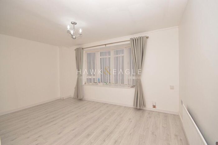 3 Bedroom Maisonette To Rent In Margaret Bondfield Avenue, Barking, Essex., IG11