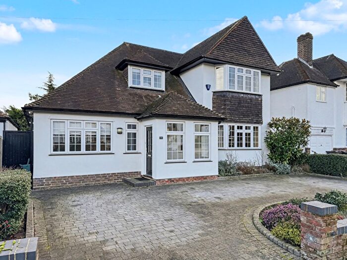 4 Bedroom Detached House For Sale In Sutherland Avenue, Petts Wood, Orpington, BR5