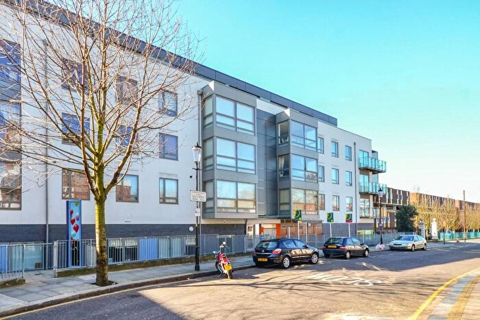 1 Bedroom Flat To Rent In Southern Row, London, W10