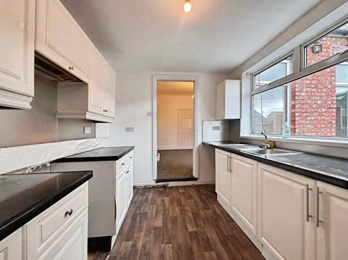 3 Bedroom Flat To Rent In Pembroke Terrace, South Shields, Tyne And Wear, NE33