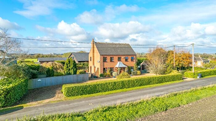 6 Bedroom Detached House For Sale In Middle Drove, St. Johns Fen End, Wisbech, PE14