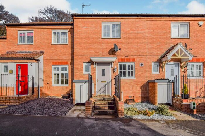 2 Bedroom Town House To Rent In Malthouse Road, Ilkeston, DE7