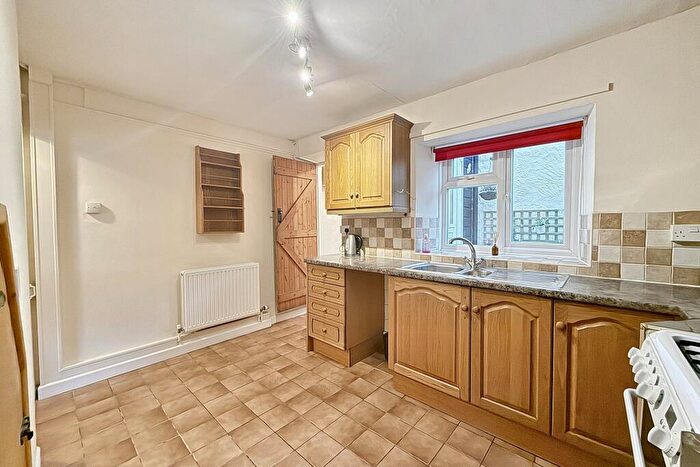 2 Bedroom End Of Terrace House For Sale In Bridport, DT6