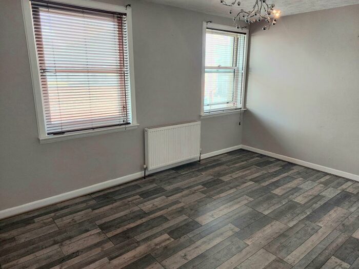 2 Bedroom Flat To Rent In Crown Street, Ayr, KA8