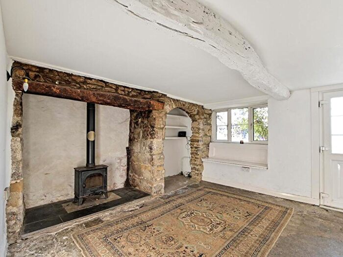 2 Bedroom Cottage For Sale In Rose Cottages Coldharbour Sherborne, DT9