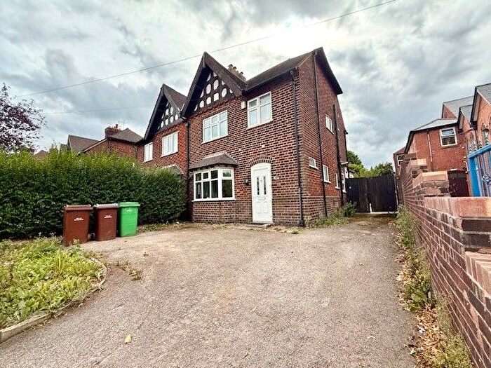 3 Bedroom Semi-Detached House To Rent In Percy Street, Nottingham, NG6