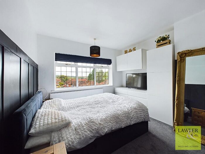 3 Bedroom Semi-Detached House For Sale In Windsor Drive, Bredbury, Stockport, Cheshire, SK6