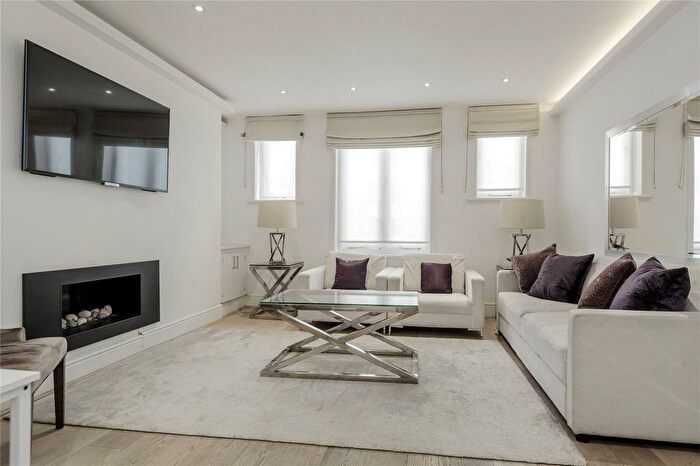 1 Bedroom Flat To Rent In Ennismore Gardens, Knightsbridge, London, SW7