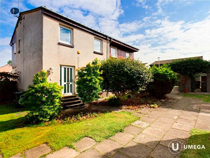 3 Bedroom Semi-Detached House To Rent In Neidpath Court, East Craigs, Edinburgh, EH12