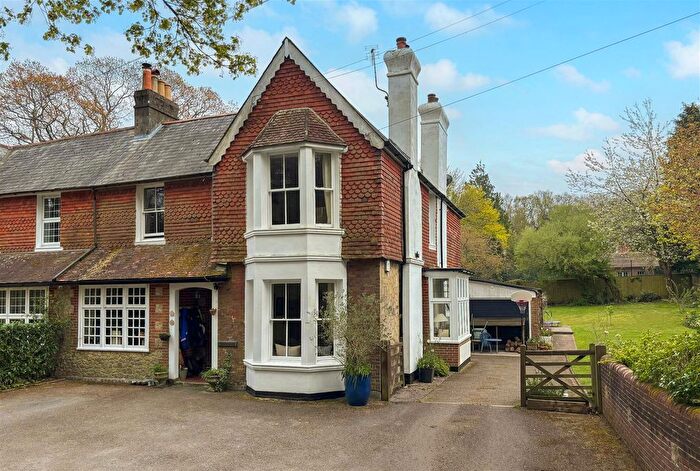 4 Bedroom Property For Sale In Malvern Road, Hill Brow, Liss, GU33