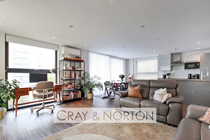 2 Bedroom Flat For Sale In The Waldrons, Croydon, CR0