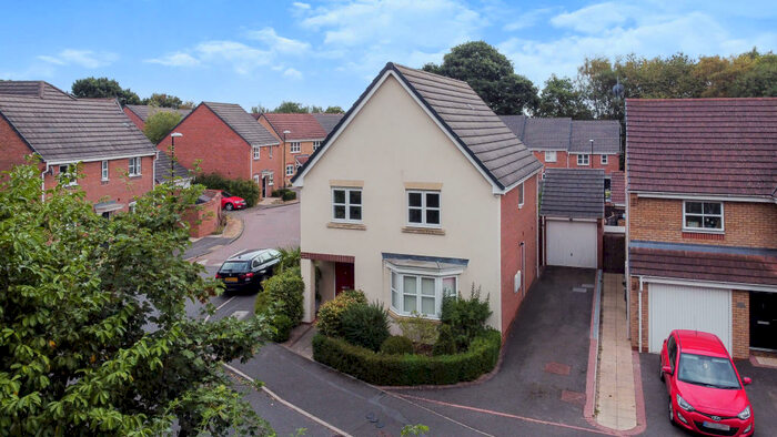 4 Bedroom Detached House To Rent In Molay Close, Tile Hill, CV4