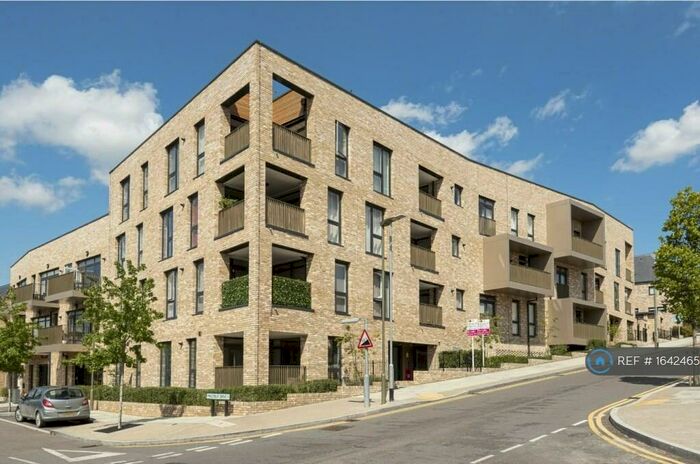 1 Bedroom Flat To Rent In High Barnet, Barnet, EN5