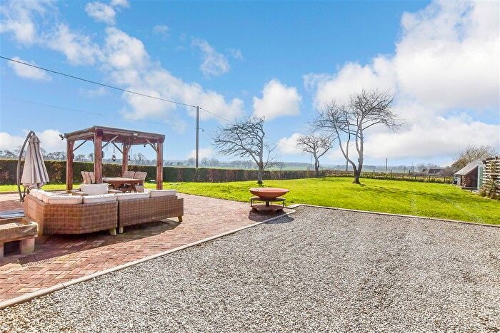 2 Bedroom Barn Conversion For Sale In Shottenden Road, Canterbury, Kent, CT4