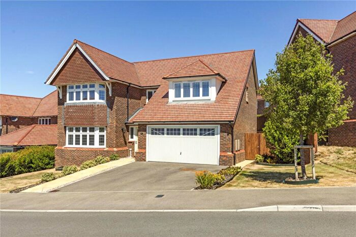 5 Bedroom Detached House For Sale In Honeysuckle Avenue, Cheltenham, GL53