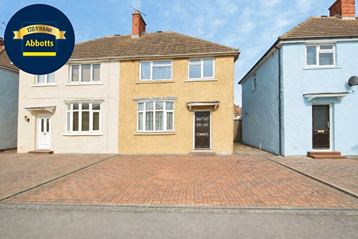 3 Bedroom Property To Rent In Springfield Park Road, Chelmsford, CM2