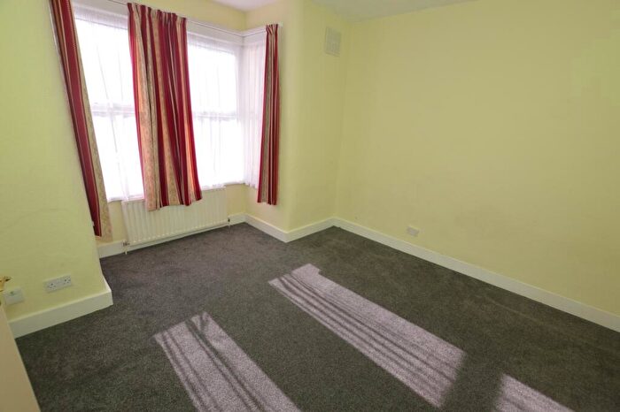 4 Bedroom Terraced House To Rent In Streatfeild Avenue, London, E6