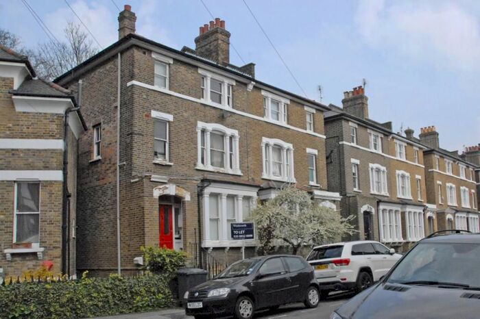 2 Bedroom Flat To Rent In Wemyss Road, Blackheath, London, SE3