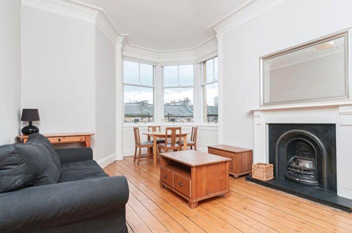 1 Bedroom Flat To Rent In L Lochrin Place, Edinburgh, EH3
