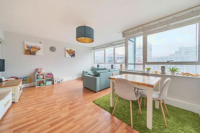 2 Bedroom Flat To Rent In Princess Street, Elephant And Castle, London, SE1