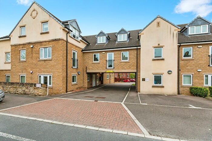 2 Bedroom Flat For Sale In Sussex Road, Chapeltown, Sheffield, South Yorkshire, S35