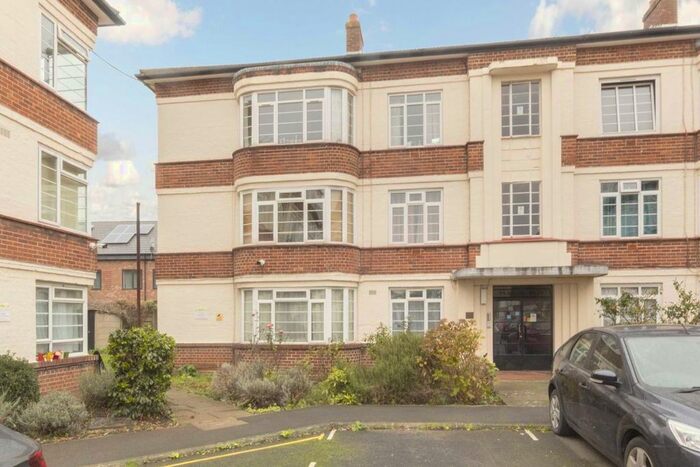1 Bedroom Flat To Rent In Manor Vale, Boston Manor Road, Brentford, TW8