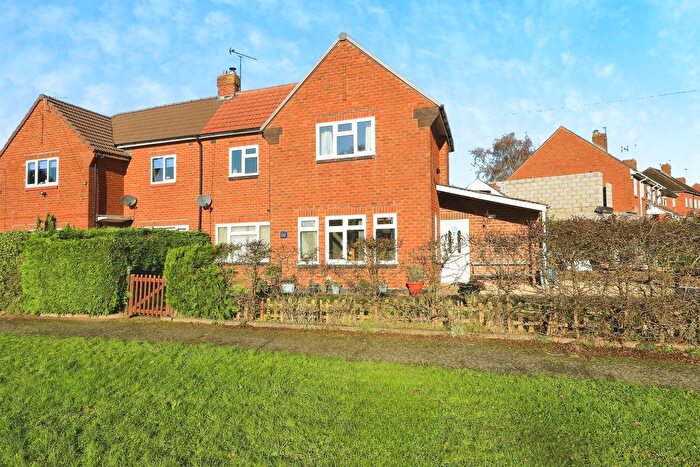 3 Bedroom Semi-Detached House For Sale In Whittall Drive West, Kidderminster, DY11