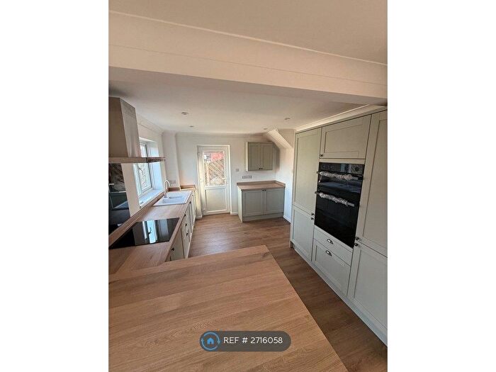 3 Bedroom Detached House To Rent In Mere Close, Thetford, IP25