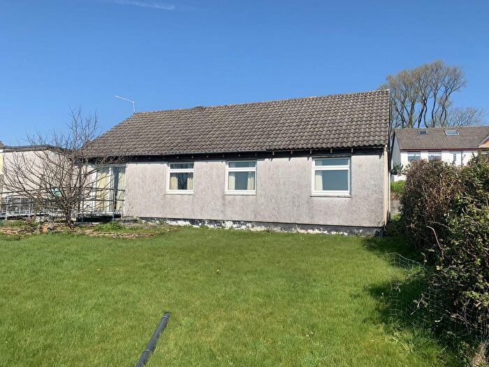 3 Bedroom Bungalow For Sale In Polmear Parc, Par, PL24