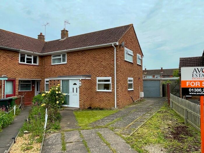 3 Bedroom End Of Terrace House For Sale In Coombefield Road, Evesham, WR11