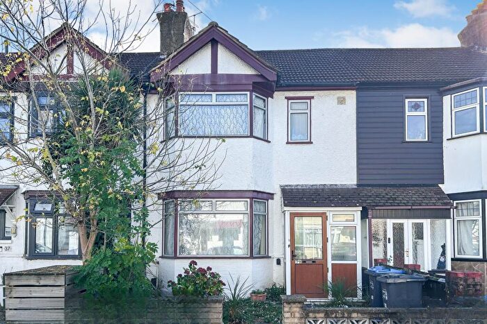 3 Bedroom Terraced House For Sale In Phyllis Avenue, New Malden, KT3