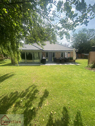3 Bedroom Bungalow To Rent In Charters Lane, Long Sutton, Spalding, Lincolnshire, PE12