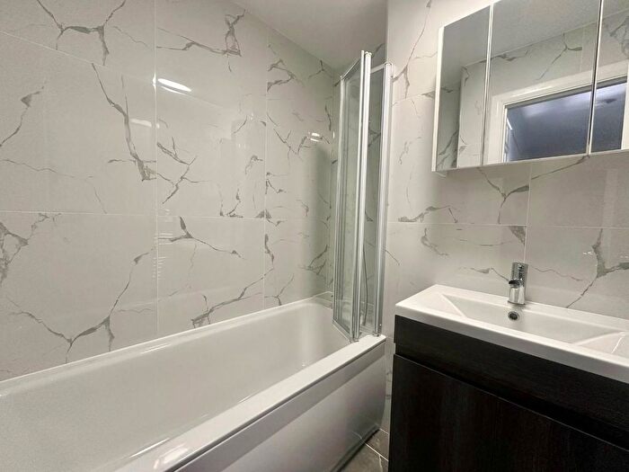 2 Bedroom Flat To Rent In Preston Road, Harrow, HA3