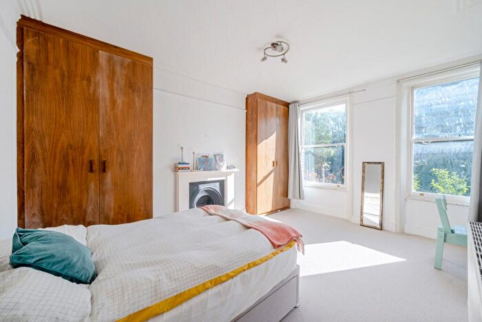 3 Bedroom Flat For Sale In Breakspears Road, Brockley, London, SE4