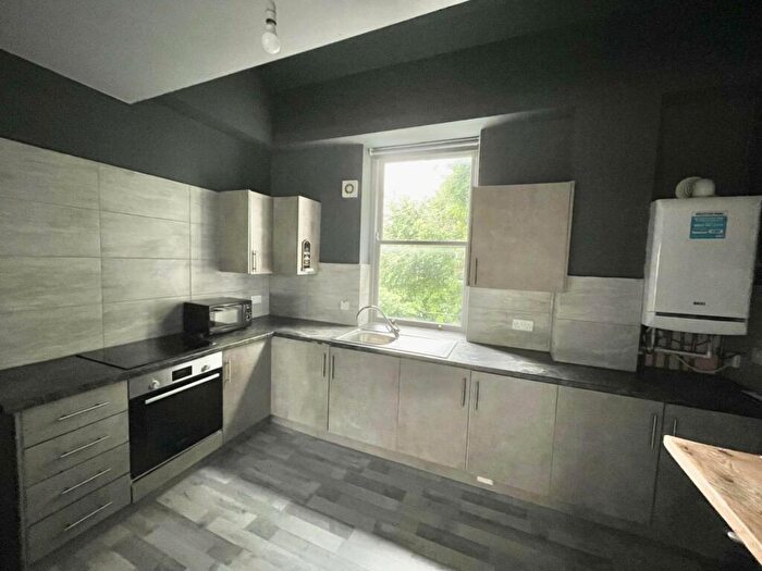 3 Bedroom Maisonette To Rent In Sedgewick Place, Gateshead, NE8