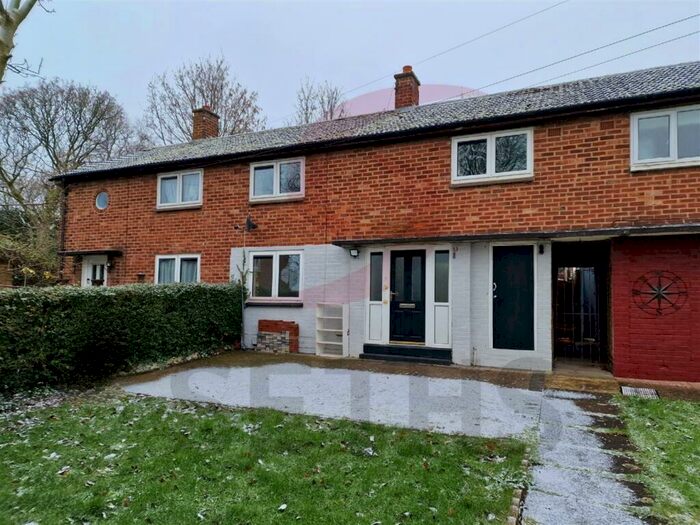 3 Bedroom Semi-Detached House To Rent In Beaumont Leys Lane, Beaumont Leys, Leicester, LE4