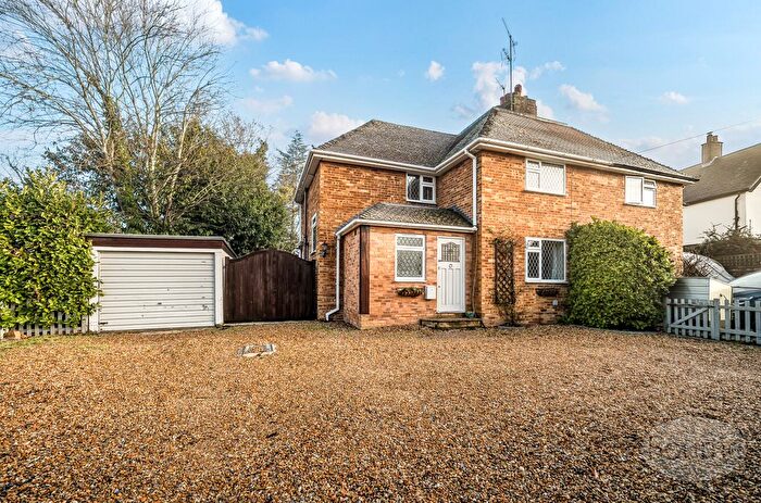 3 Bedroom Semi Detached House For Sale In Ayling Hill, Aldershot, Hampshire, GU11