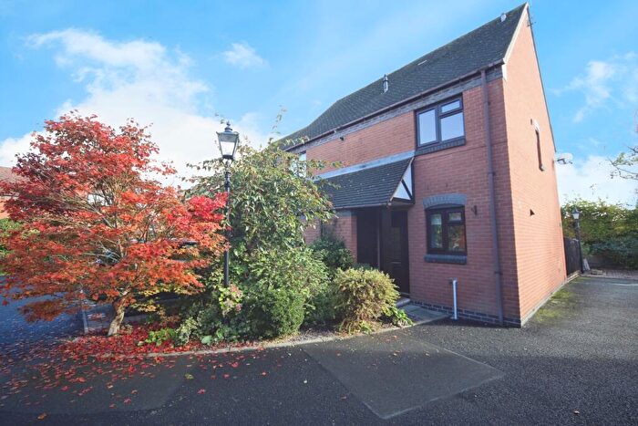 2 Bedroom End Of Terrace House For Sale In New Street, Stratford-upon-Avon, Warwickshire, CV37
