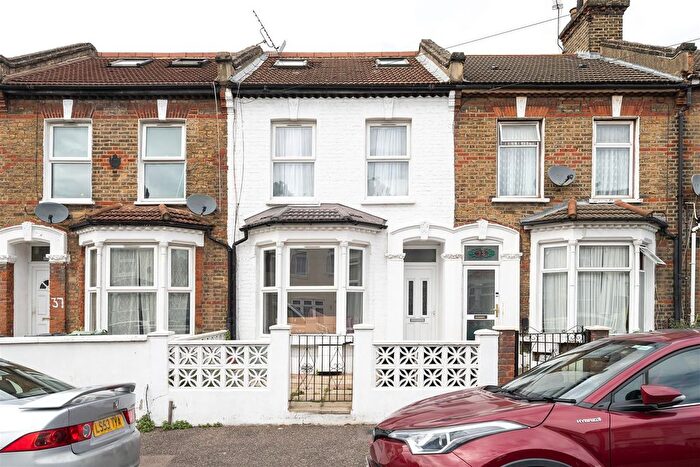 4 Bedroom Terraced House For Sale In Etchingham Road, Stratford, E15