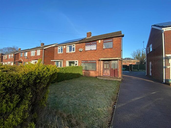 3 Bedroom Semi Detached House For Sale In Thorsby Drive, Gomersal, BD19