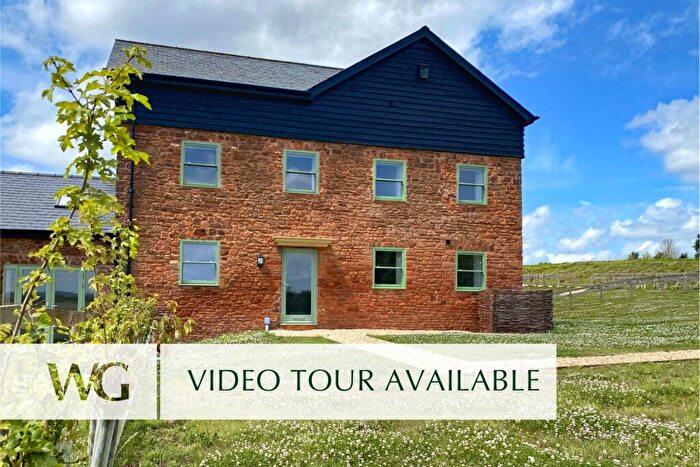 3 Bedroom Barn Conversion For Sale In Broadclyst, Exeter, EX5