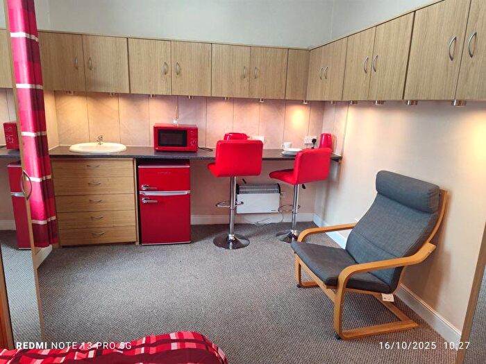 1 Bedroom Detached House To Rent In Lodge Road, Bristol, BS15