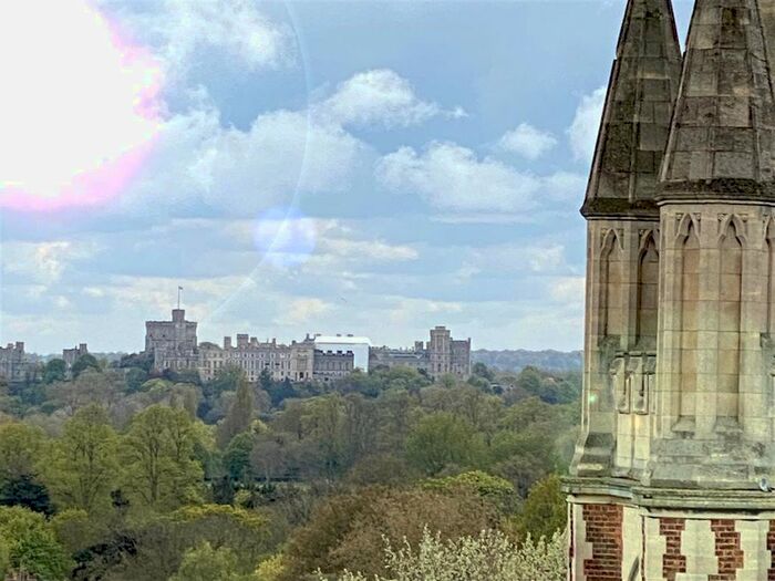 2 Bedroom Flat To Rent In Herschel Street, Slough, SL1