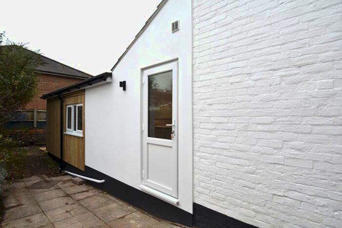 1 Bedroom Flat To Rent In Victoria Road South, Southsea, PO5